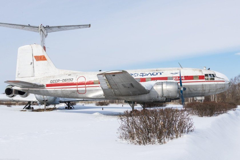 Самолёт ил-14 полярной авиации