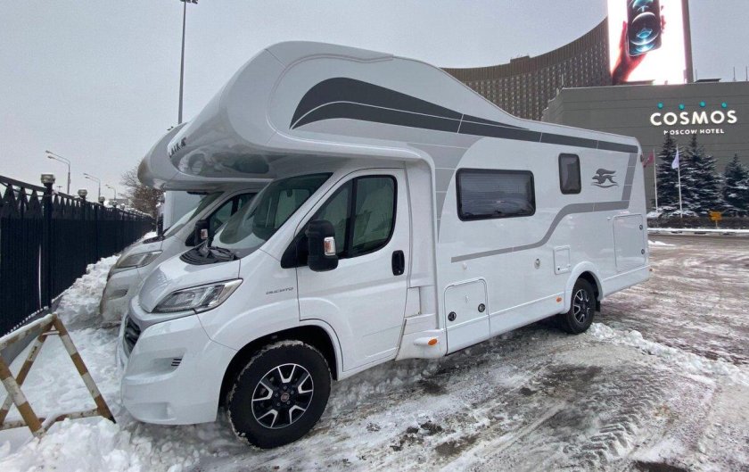 Альковный автодом