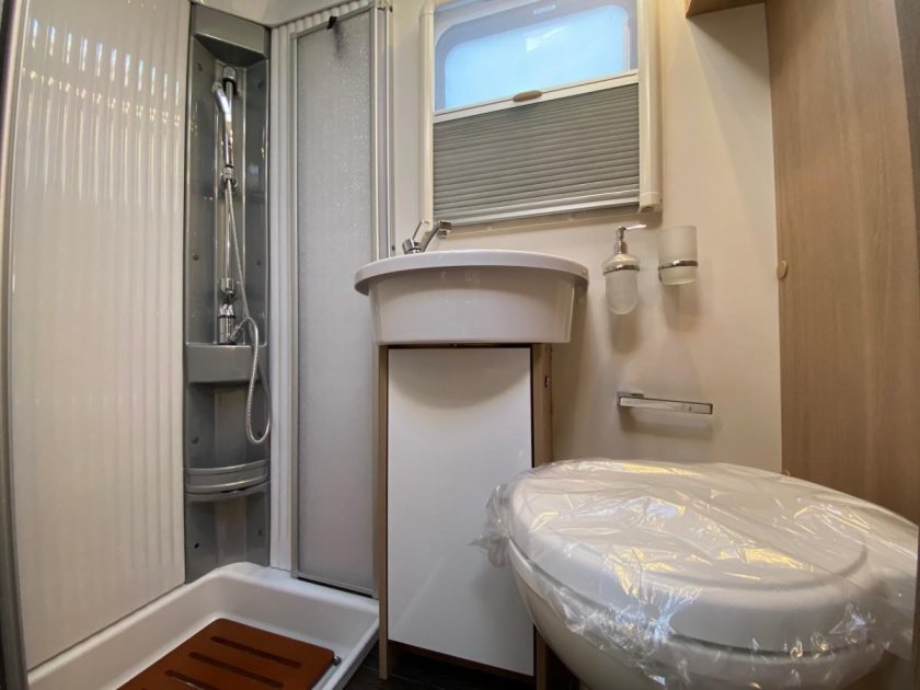 Автобус кровать ванна