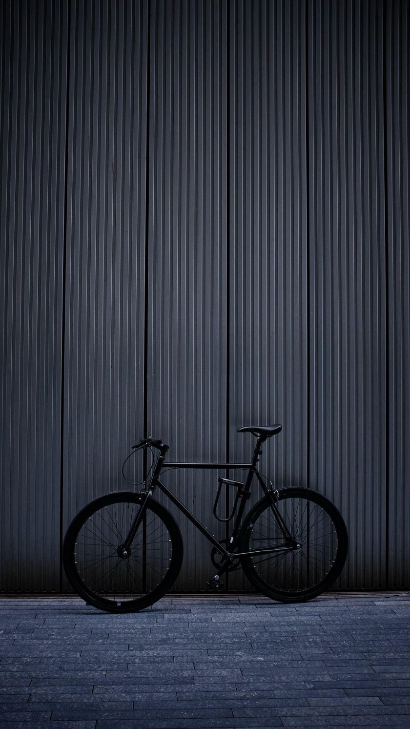 Черный велосипед