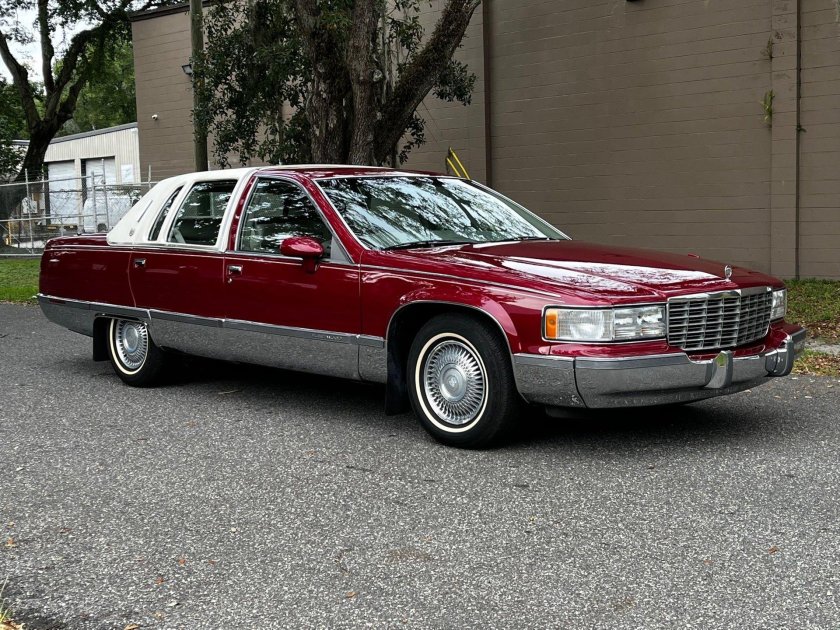 Cadillac fleetwood brougham 1993