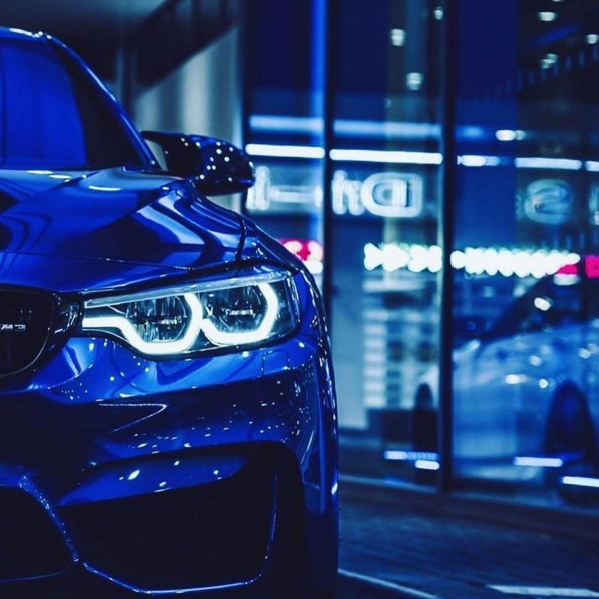 Bmw m 4 blue