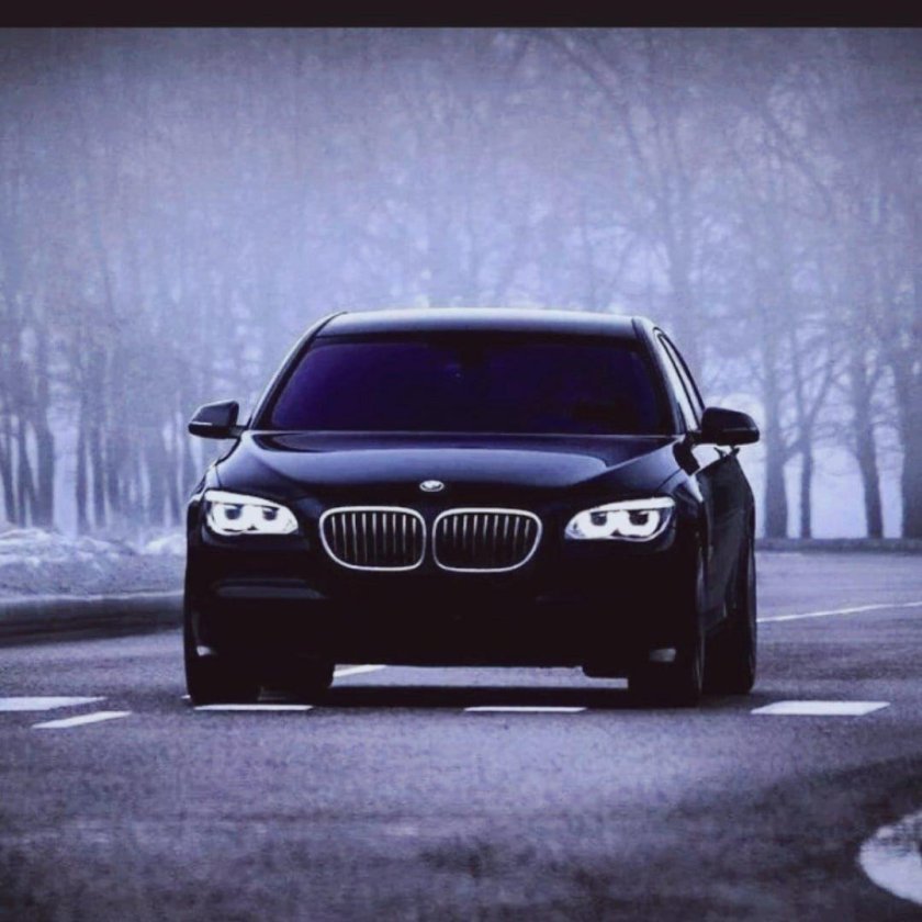 БМВ 7 тонированная