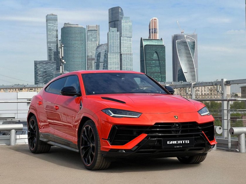 Lamborghini urus 2023