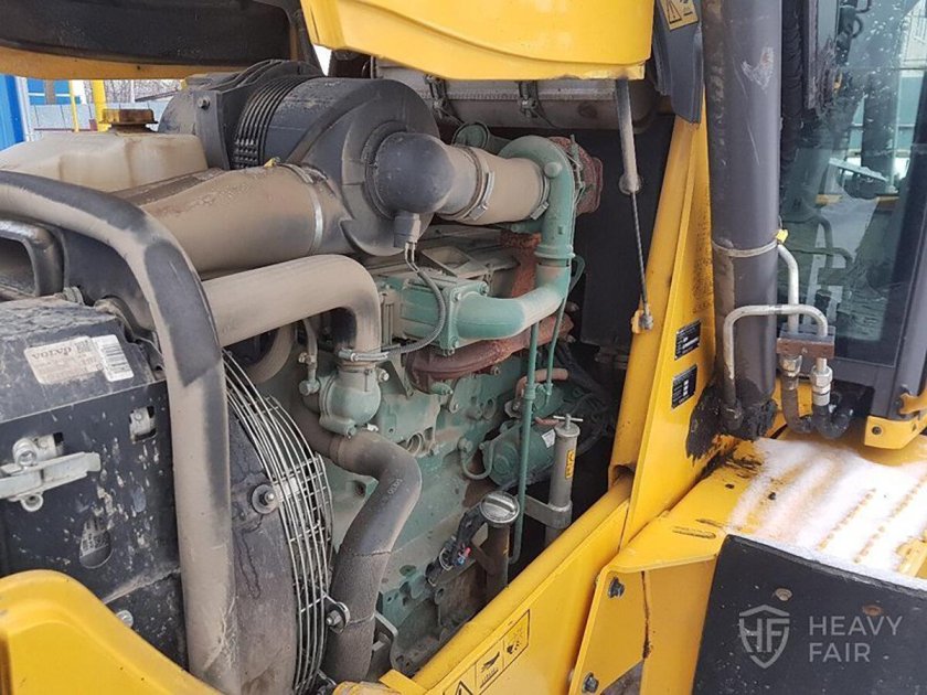 Volvo bl61b двигатель