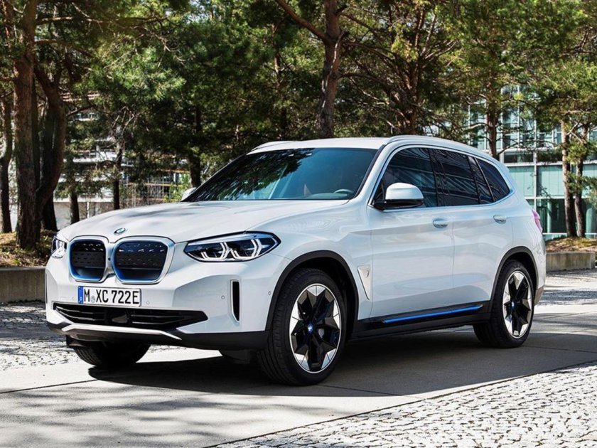 IX BMW 2021 электро