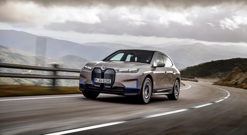 IX BMW 2021 электро
