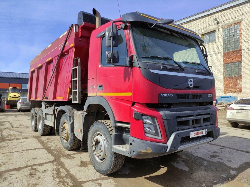 Вольво самосвал 8 х 4