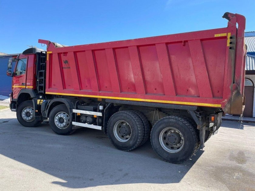 Вольво самосвал 8х4 новый