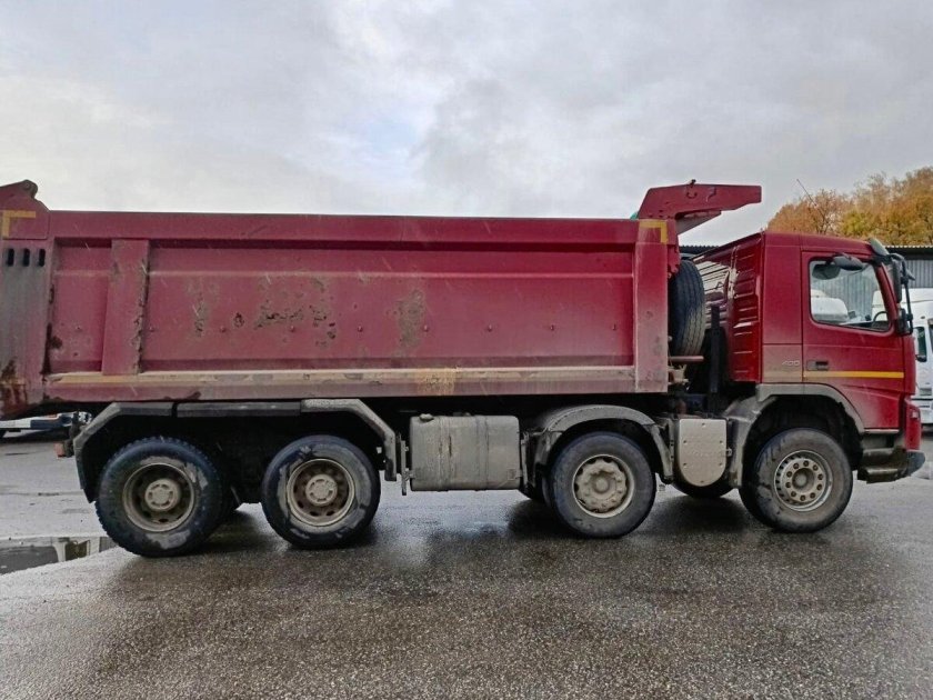 Вольво самосвал 8х4 2020