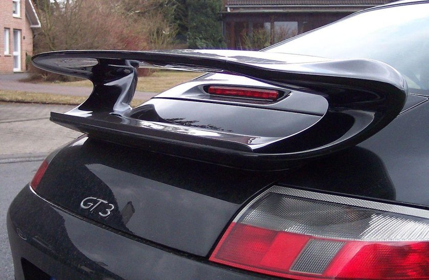 Porsche 911 спойлер