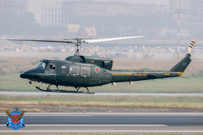 Вертолет Bell 212 ВВС Италии