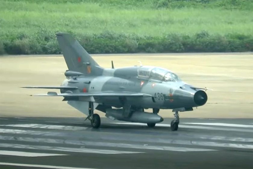 Chengdu j-7