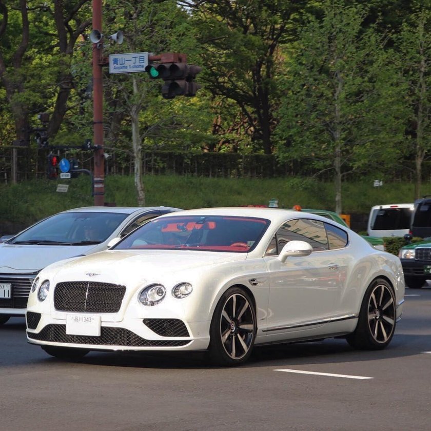 Bentley continental gt v 8