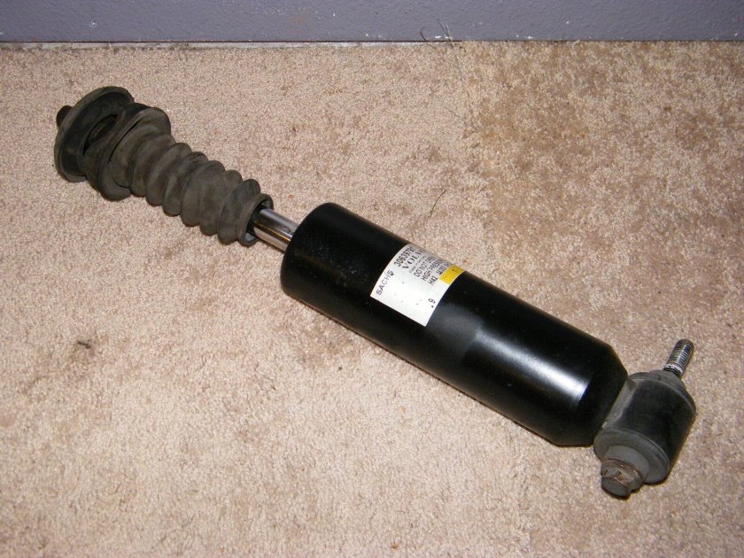 Задние амортизаторы Вольво хс90