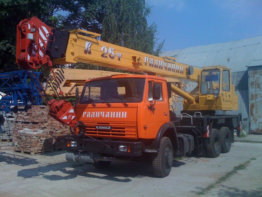 Автокран Галичанин 25 тонн