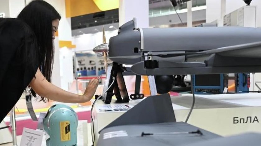 Боевой дрон Аква 22