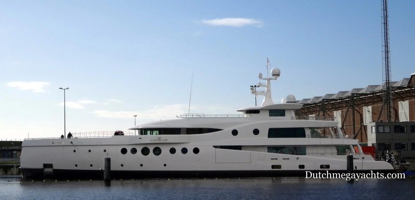 Yacht charter