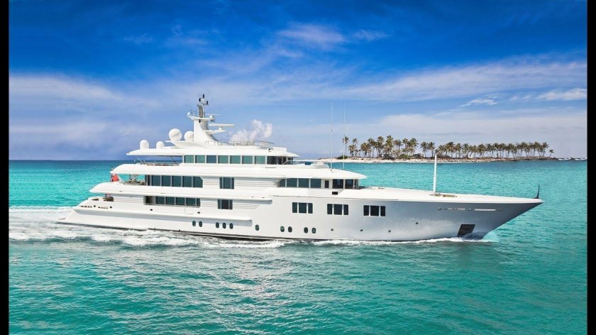 Моторная яхта