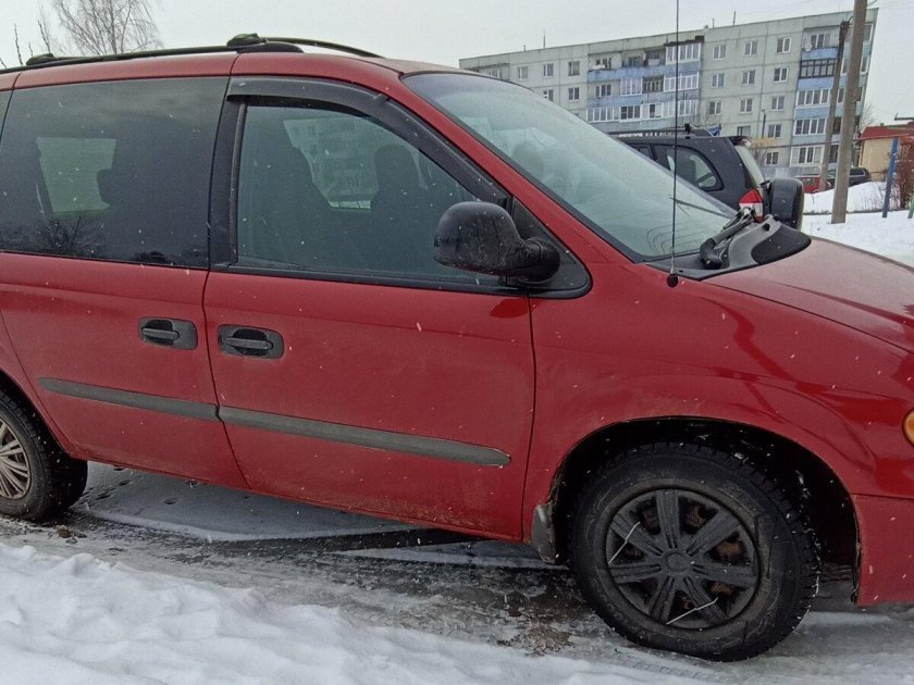 Крайслер Вояджер 2003