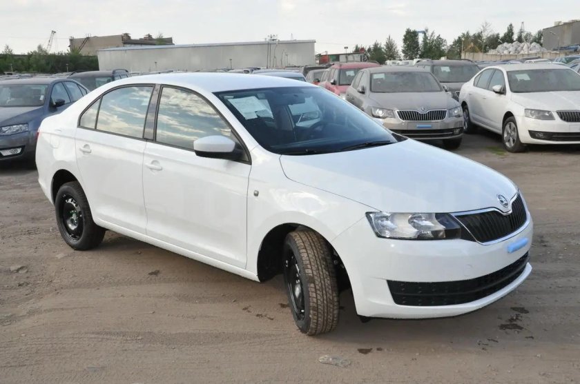 Skoda Rapid 1.6 MPI MT Ambition