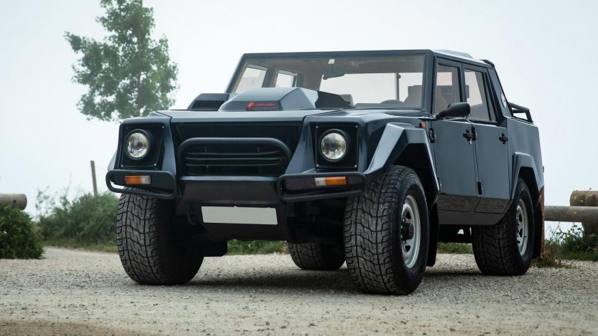 Ламборджини lm002