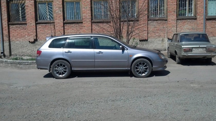 Хонда Авансир 2000