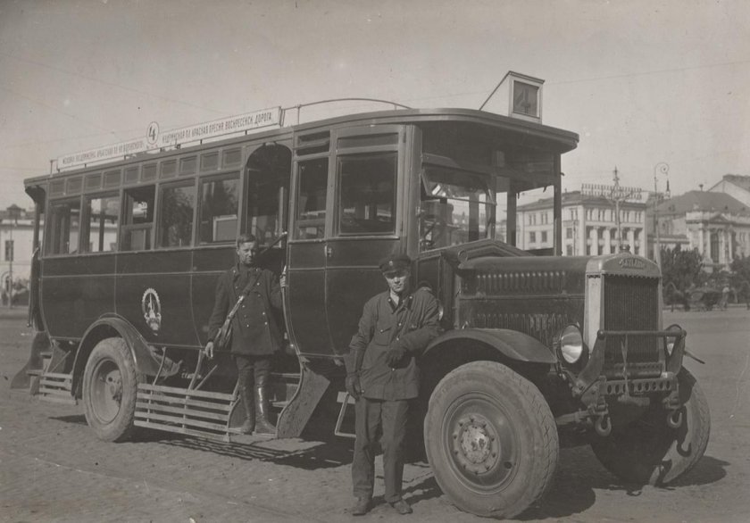 Автобусы Лейланд 1927 год