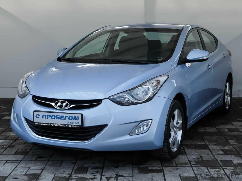 Hyundai Elantra 2012 года