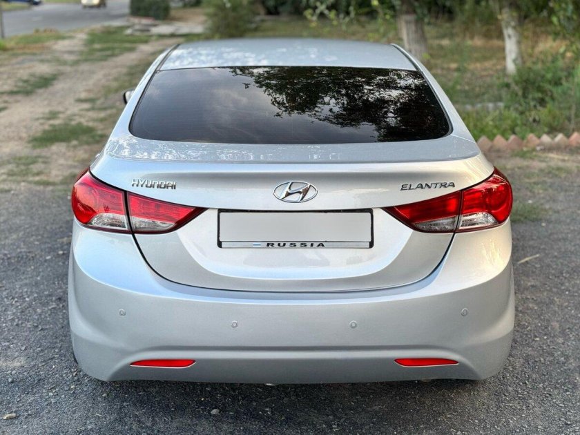 Hyundai elantra v md