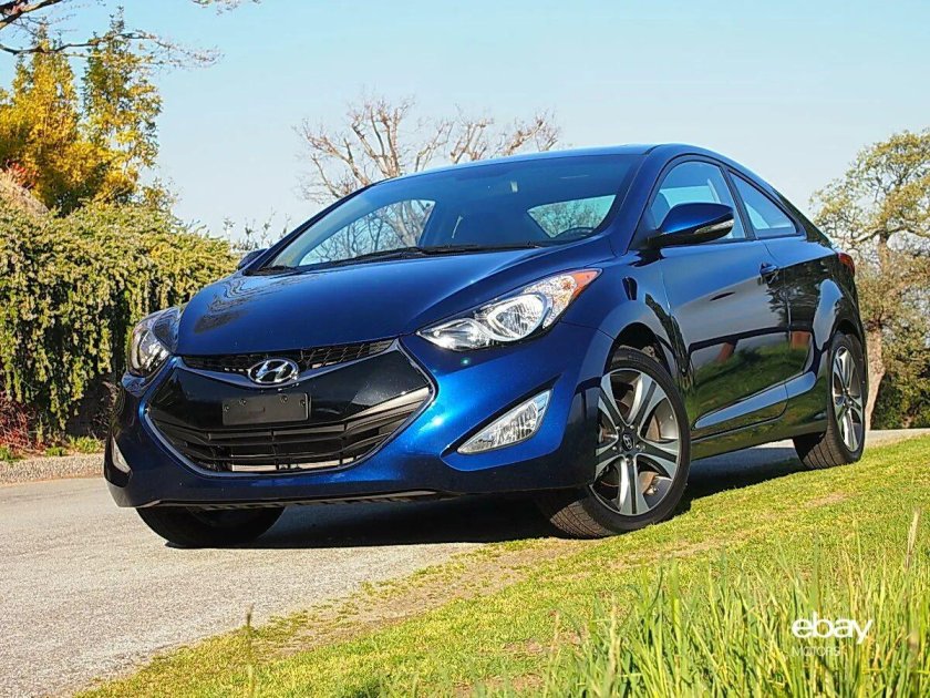 Hyundai Elantra 2015 синяя