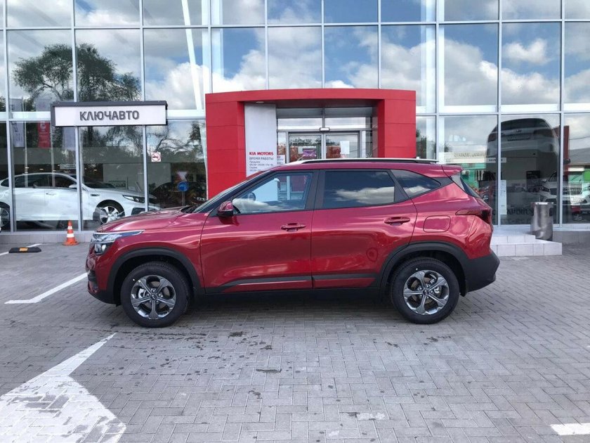 Киа Селтос 2021 красная