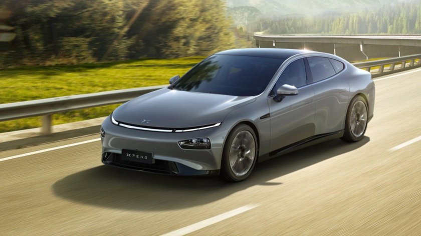 Китайский электромобиль Xpeng p7