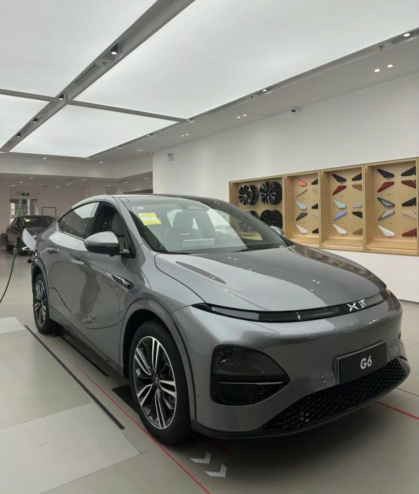 Китайская электромобиль