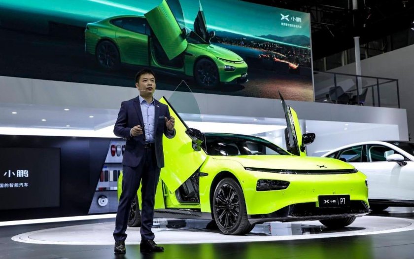 Китайский электрокар Xpeng p7