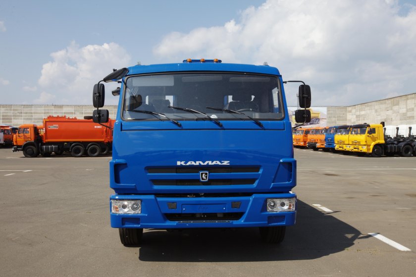 Новый КАМАЗ 5308