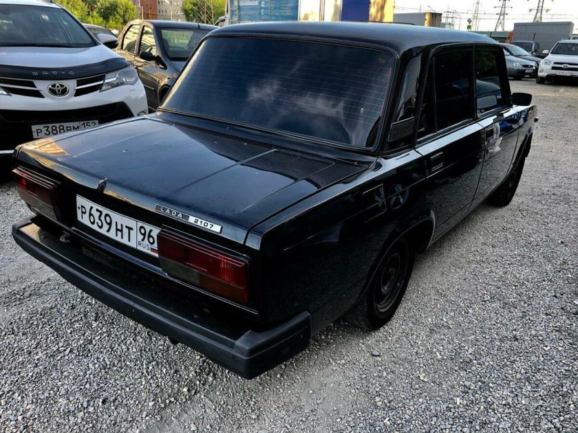 ВАЗ 2107 Блэк эдишн