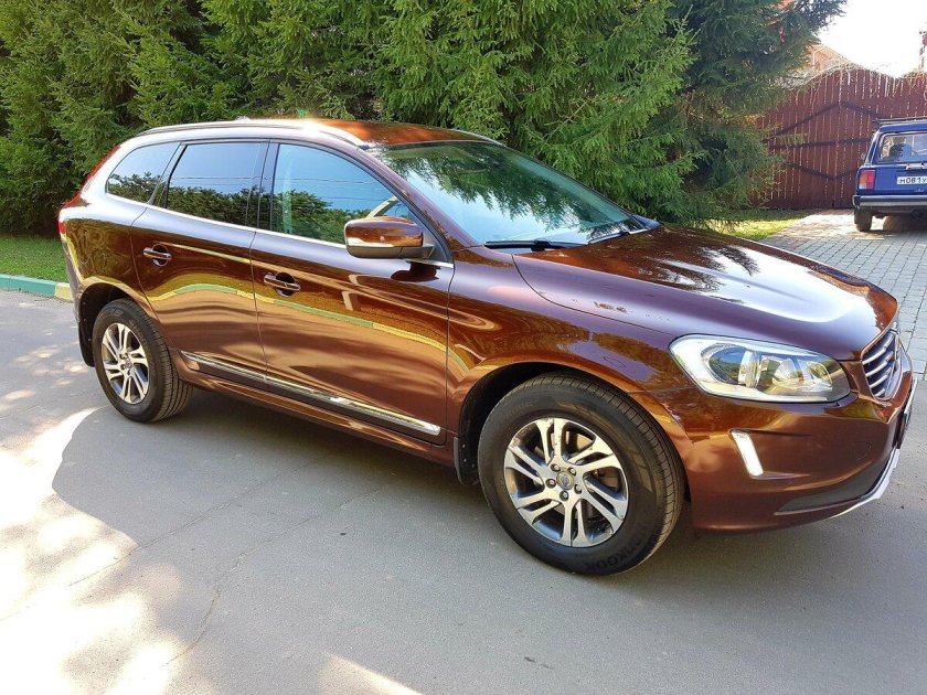 Вольво xc60 коричневая
