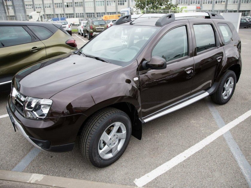 Renault Duster 2015 цвет коричневый