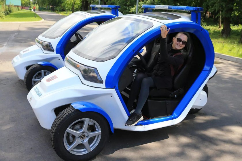 Овум электромобиль