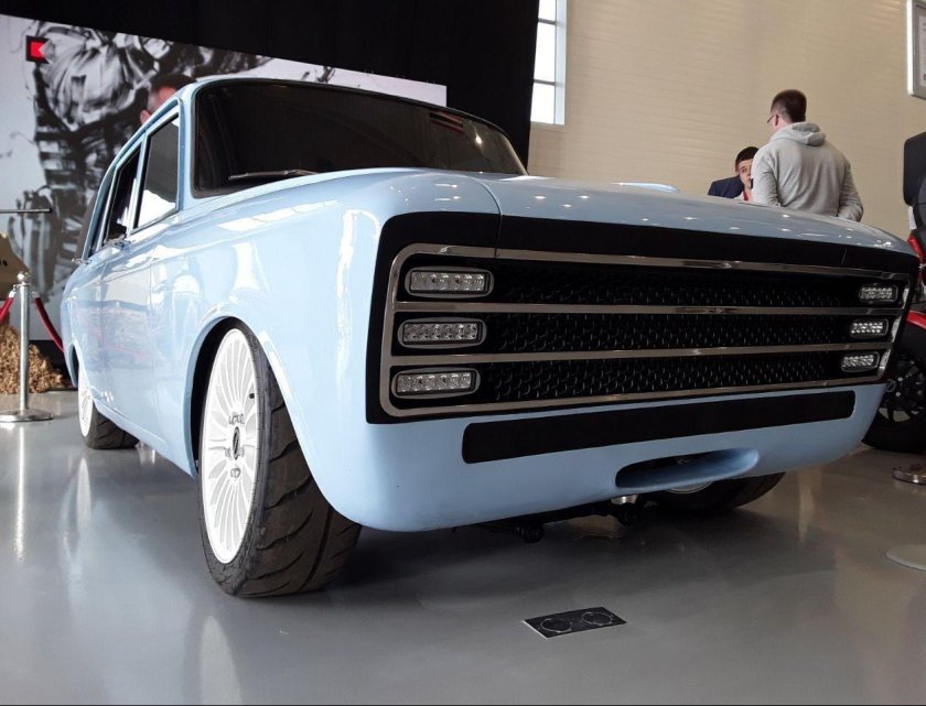 Электромобиль ИЖ Комби Калашников