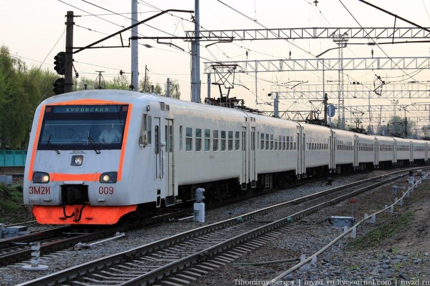 Эм2 электропоезд