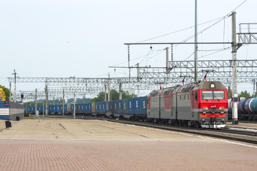 Пассажирский электровоз