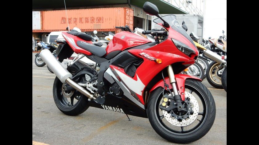 Мотоцикл Хонда Ямаха