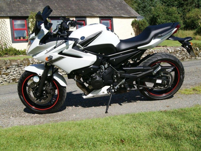 Yamaha xj6 белый