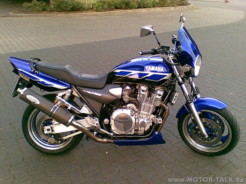 Ямаха XJR 1300