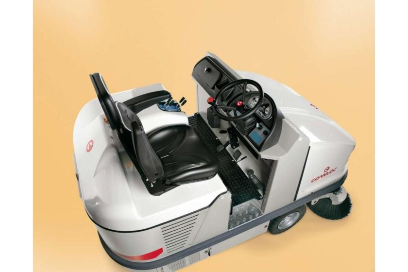 Подметальная машина comac cs 100 d