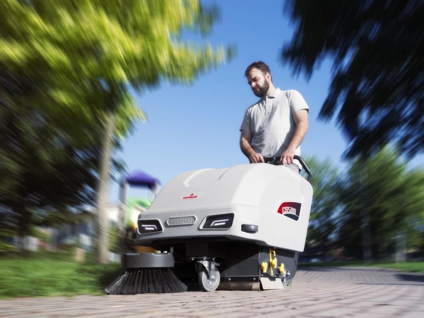 Подметальная машина