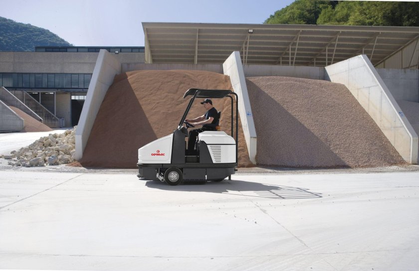 Подметальная машина comac cs 100 d