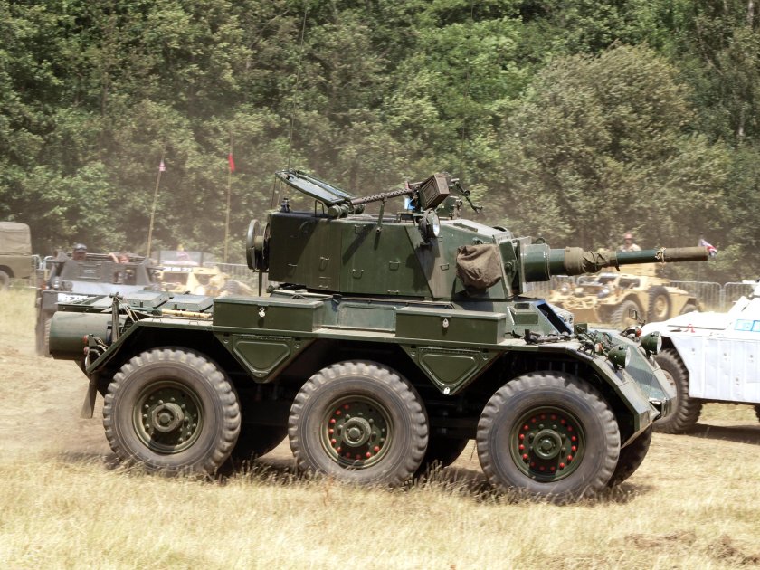 Саладин бронеавтомобиль